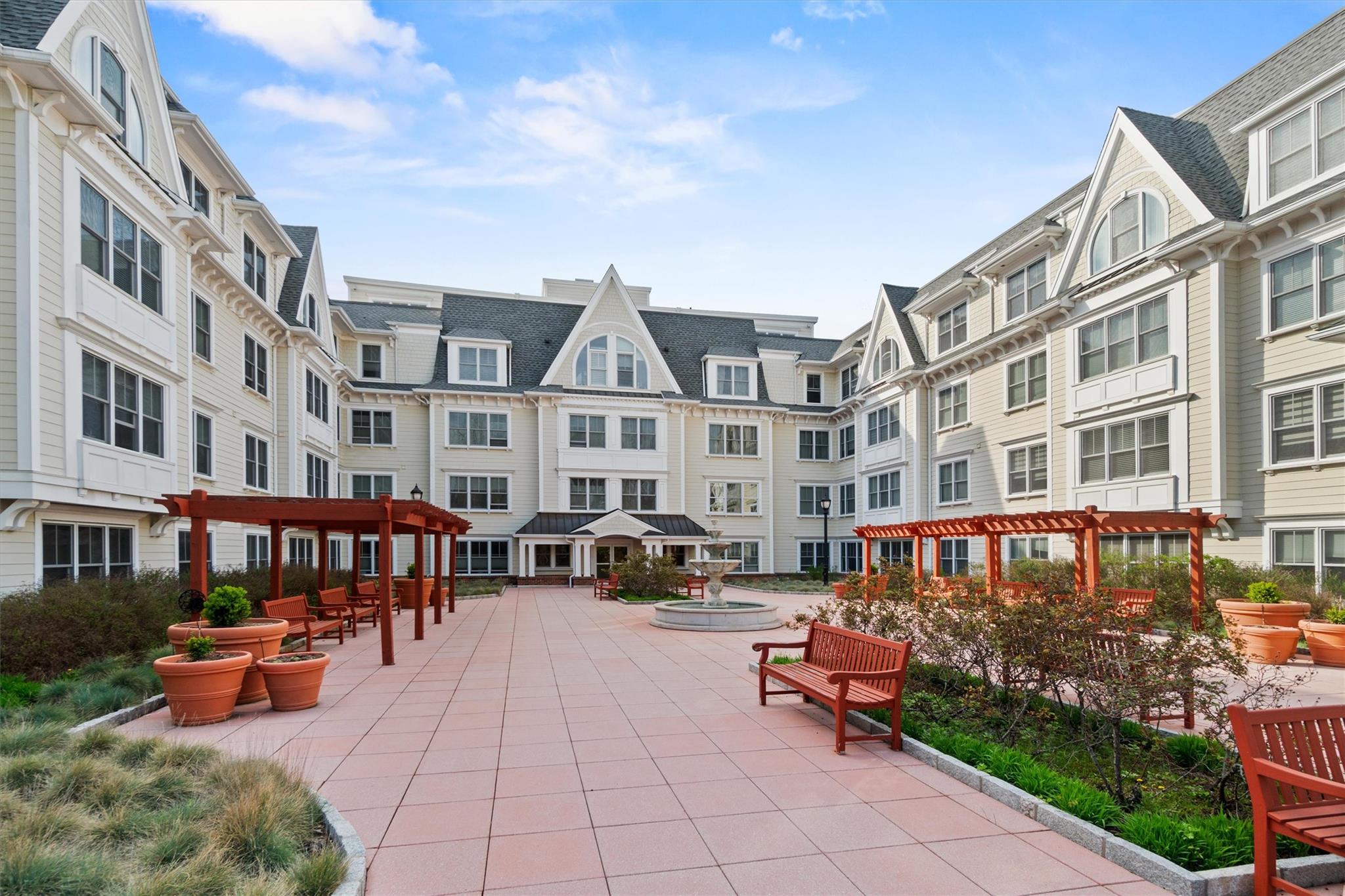 225 Stanley Avenue #304, Mamaroneck, New York image 2