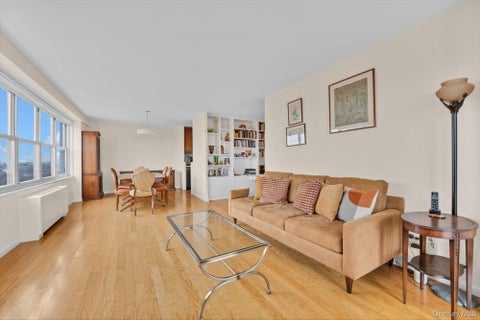 Homes For Sale - 555 Kappock Street #21E<br/> Bronx, NY 10463