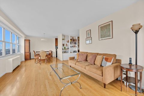 555 Kappock Street 21E Bronx NY 10463