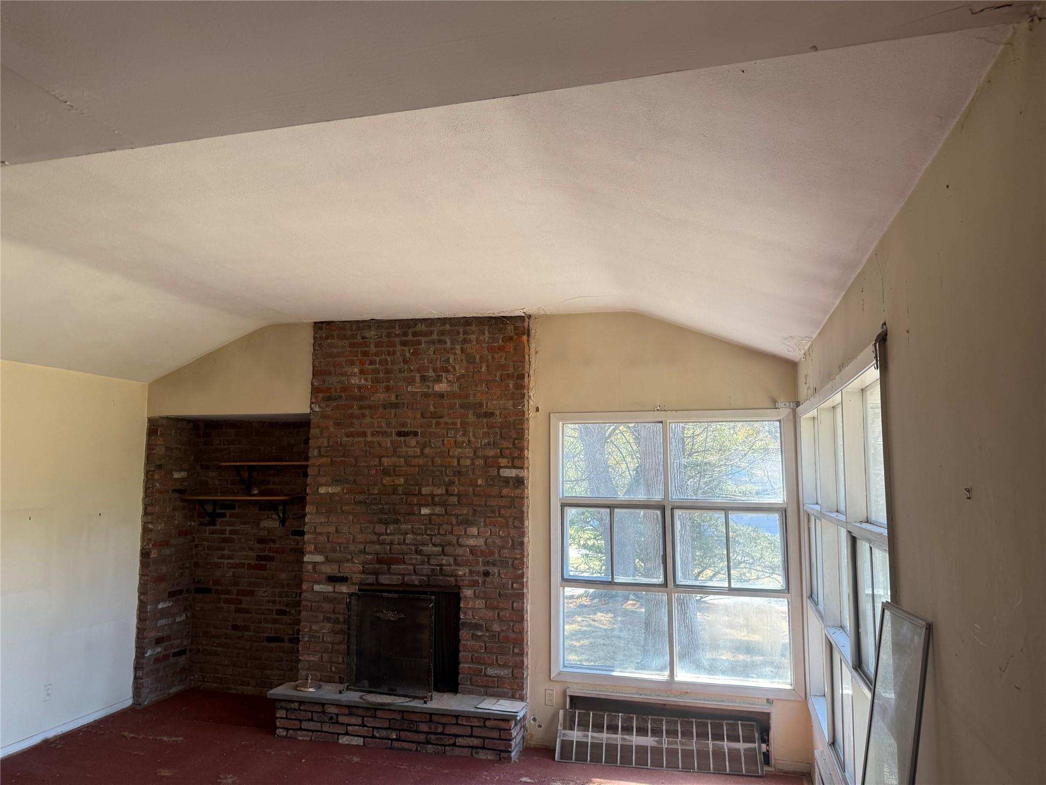 19 Millford Drive, Locust Valley, New York image 3