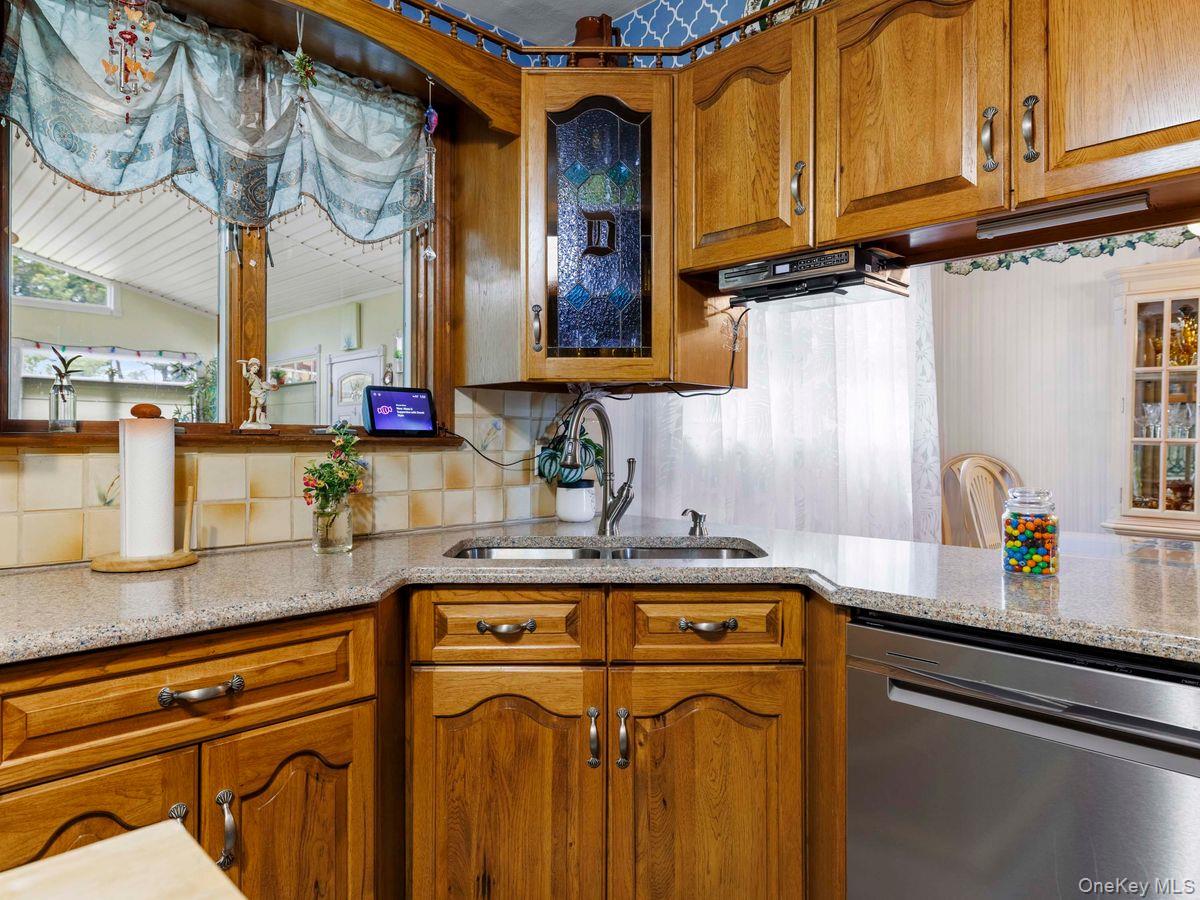 105 S Chapel Hill Road