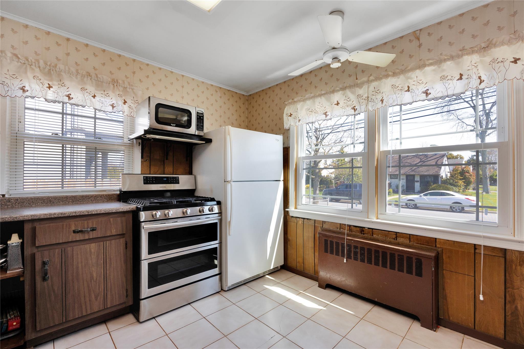 3270 Neptune Avenue, Oceanside, New York image 12