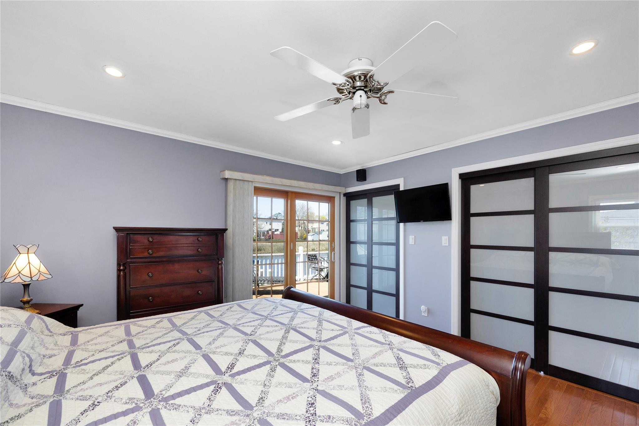 3270 Neptune Avenue, Oceanside, New York image 10