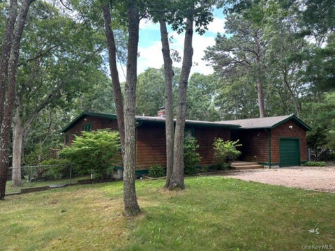 Homes For Rent - 44 Lynn Avenue<br/> Hampton Bays, NY 11946