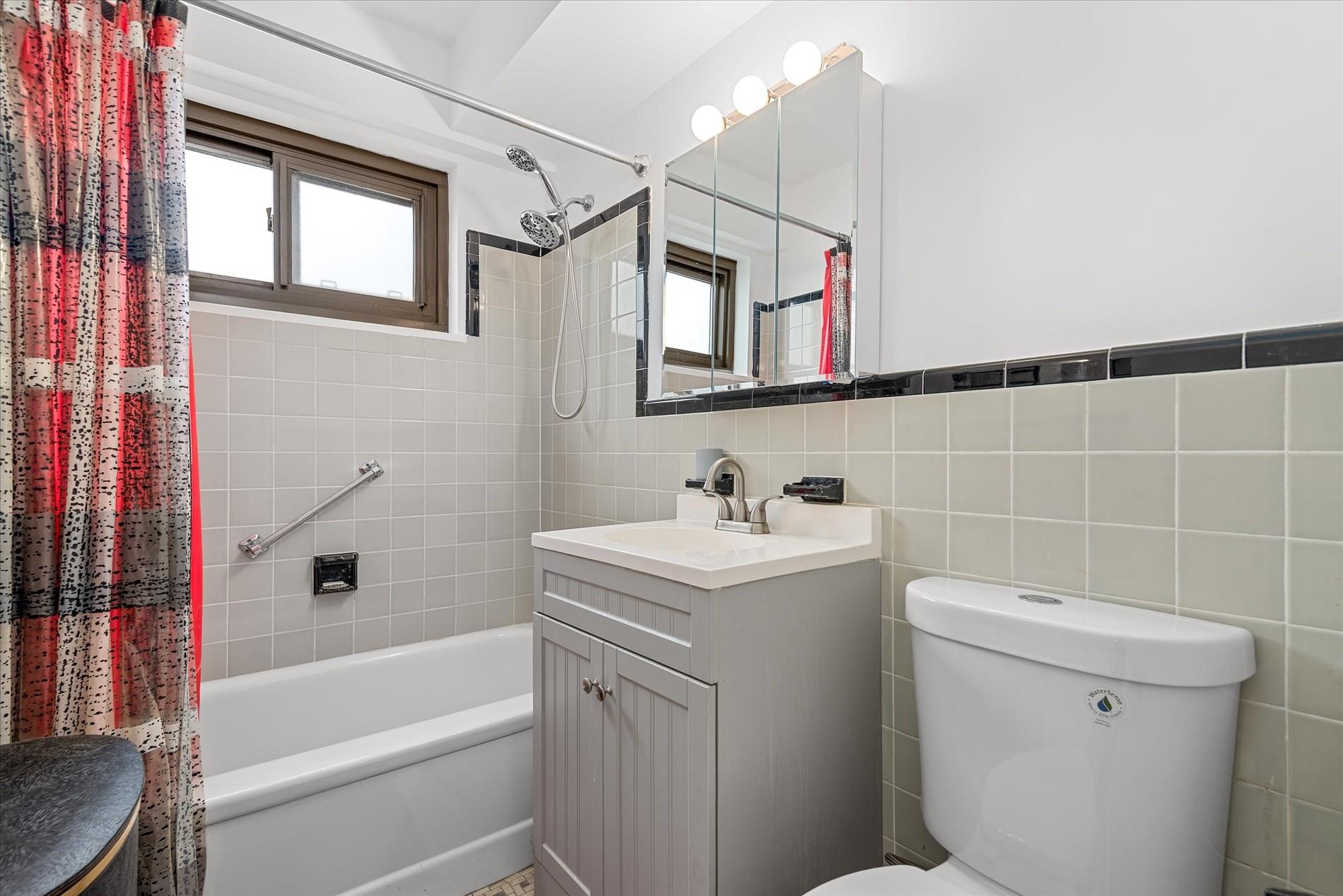 21-50 33rd Road #12AB, Astoria, New York image 17