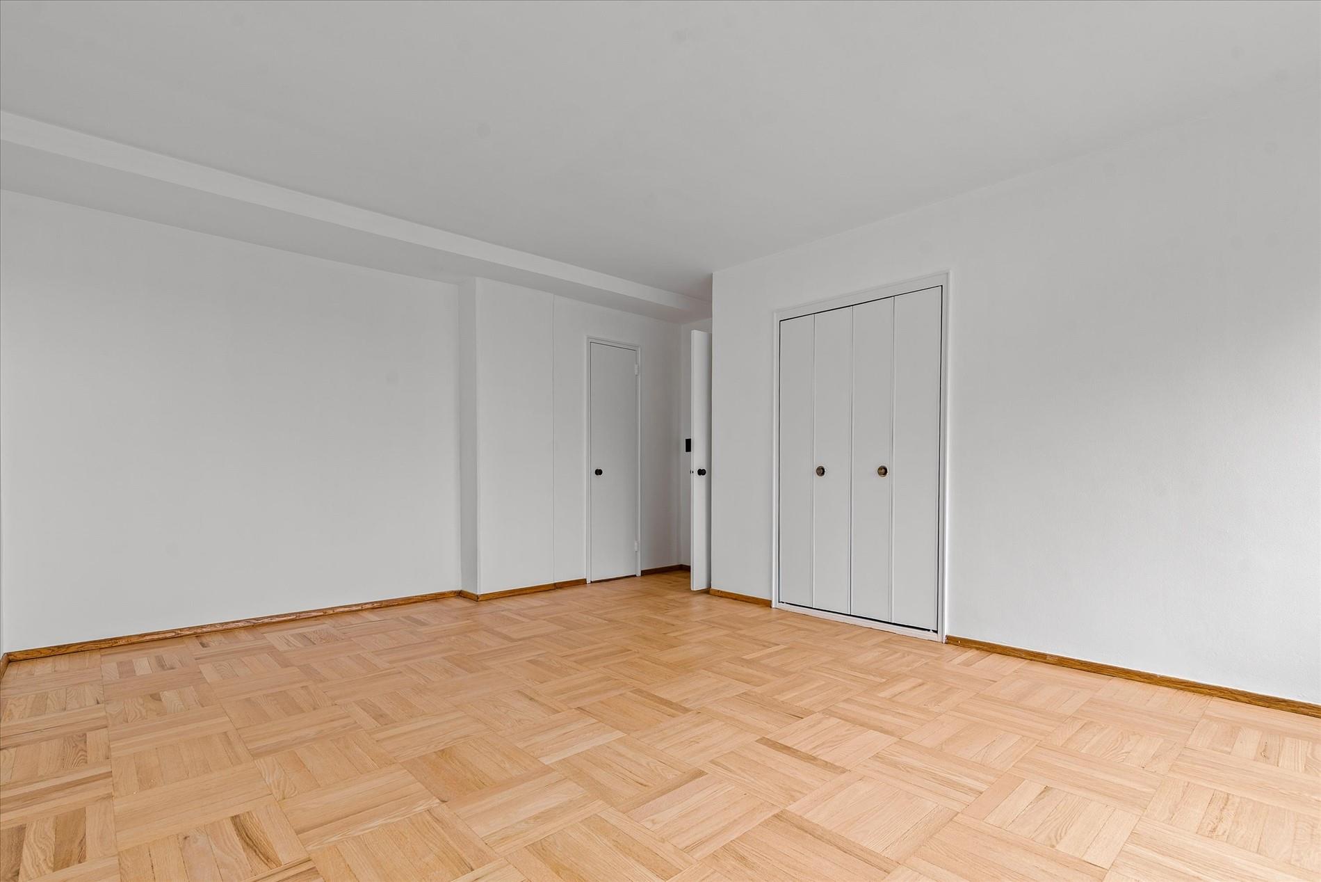 21-50 33rd Road #12AB, Astoria, New York image 13