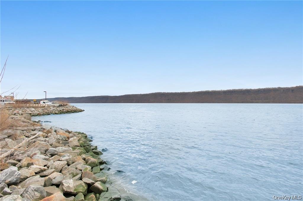 23 Water Grant Street 4I