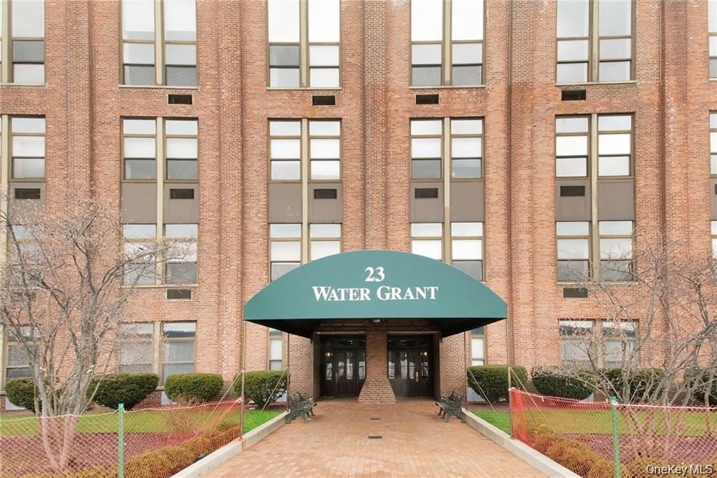 23 Water Grant Street 4I