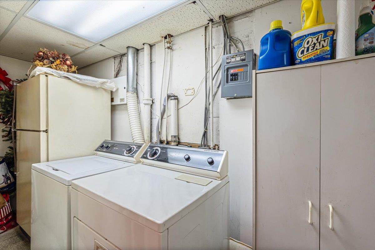 56-12 175 Place Pl #A, Fresh Meadows, New York image 18