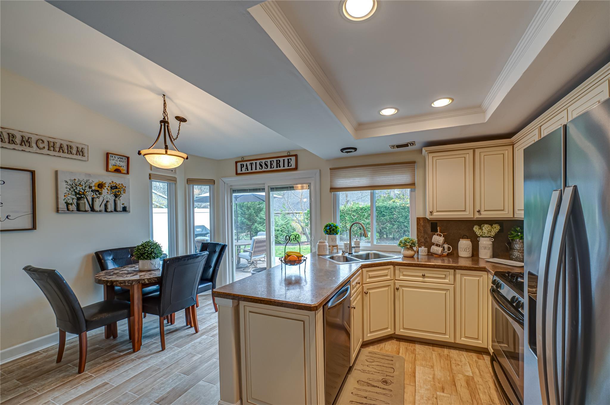 5 N Wainscott Court, Ridge, New York image 24