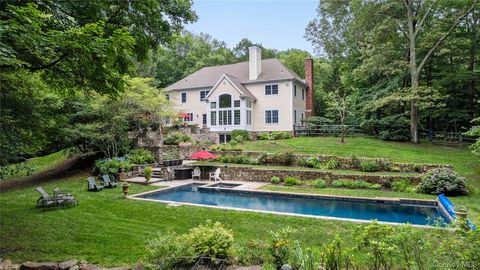 Homes For Sale - 4 Hidden Valley Way<br/> Bedford, NY 10506