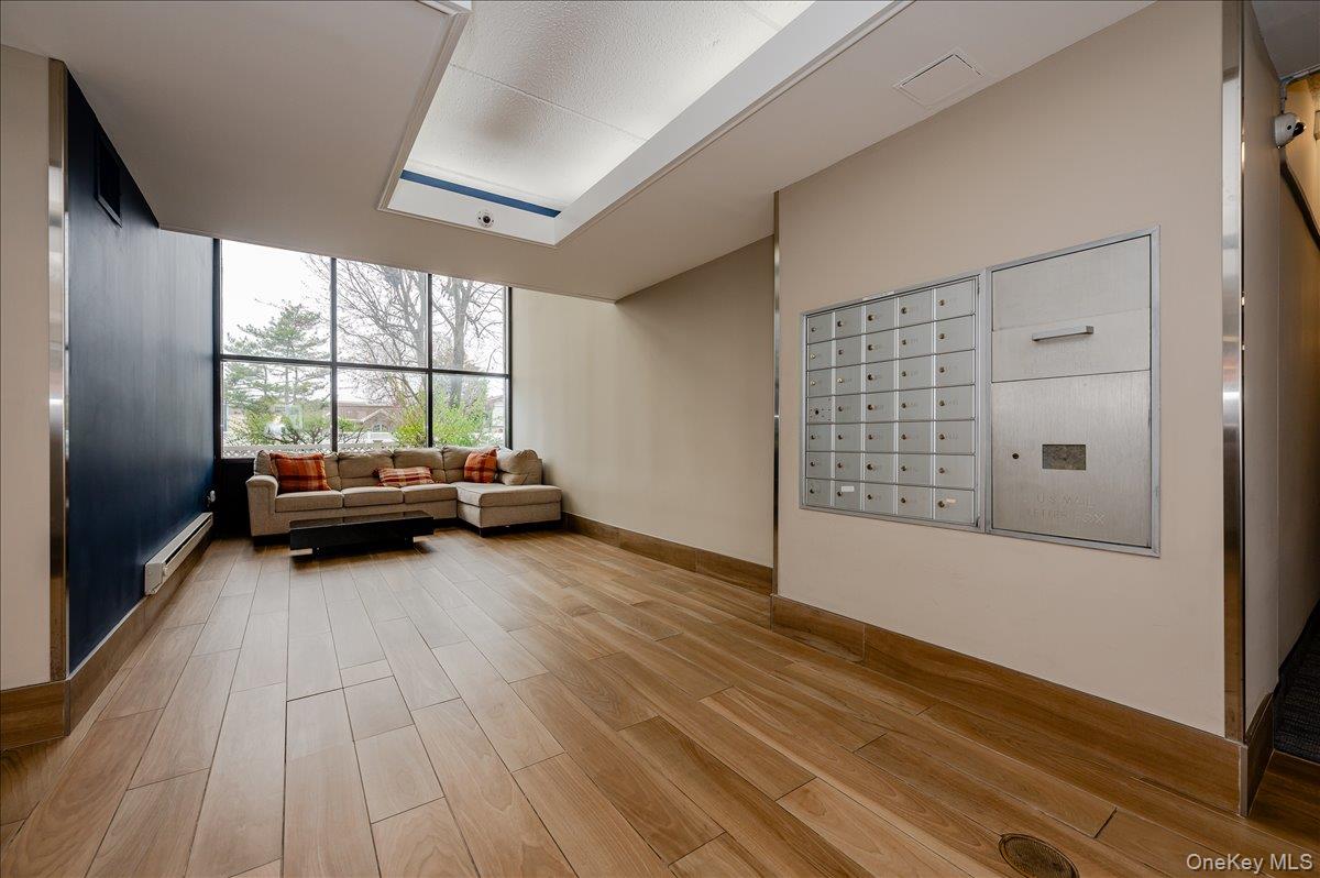 725 Miller Avenue 318