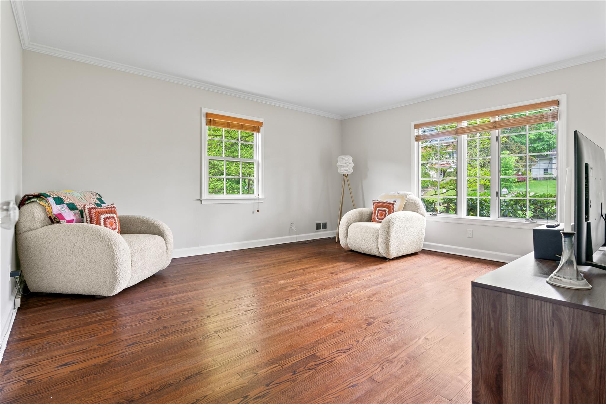 57 Edgewood Avenue, Larchmont, New York image 21