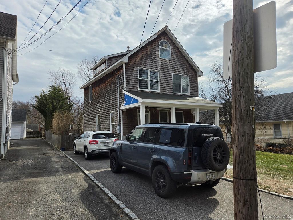 Photo of 54 Cocks Lane, Locust Valley, NY 11560 (MLS # 973630)