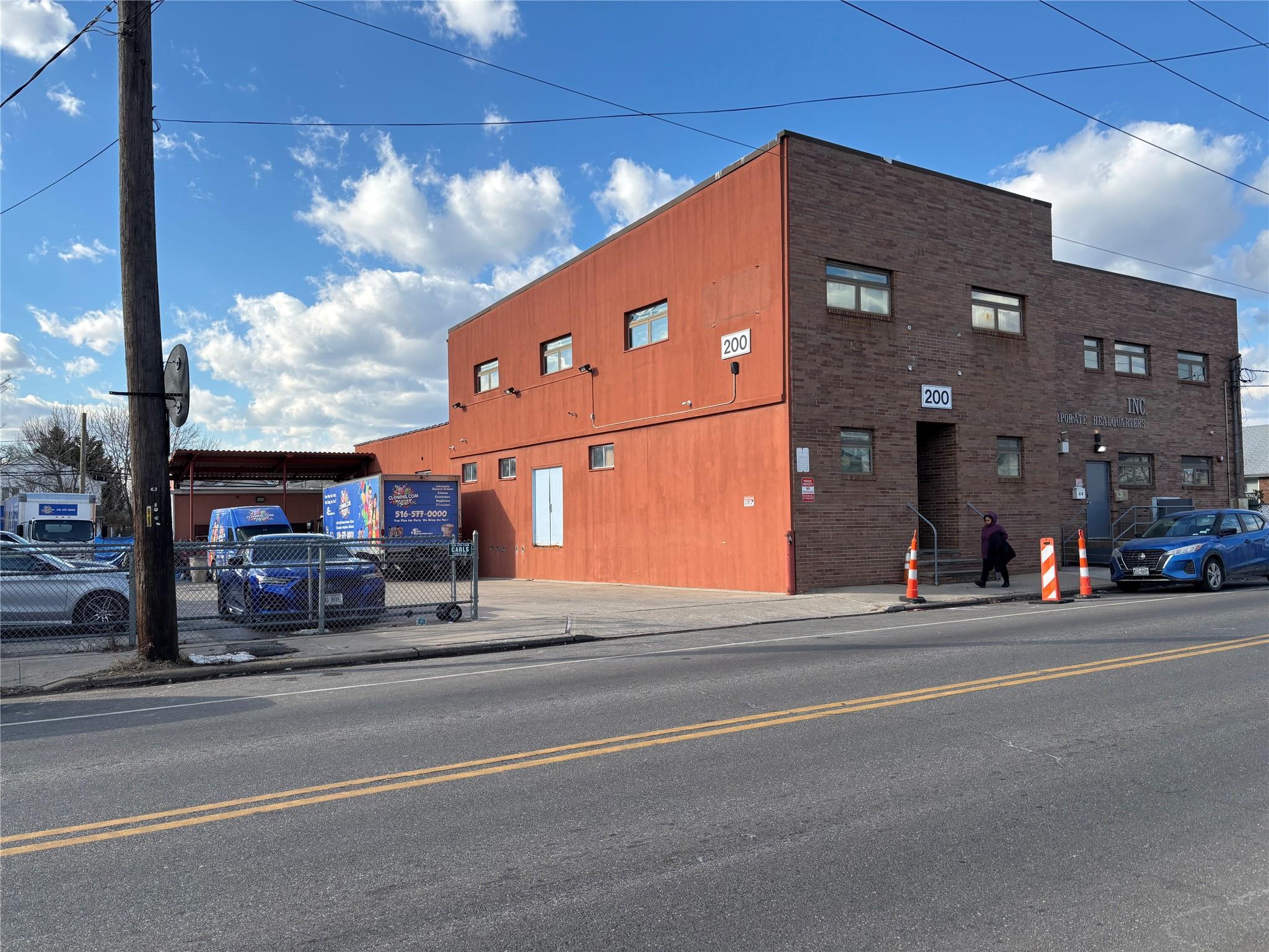 200 Meacham Avenue