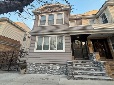 7843 84th Street Glendale NY 11385