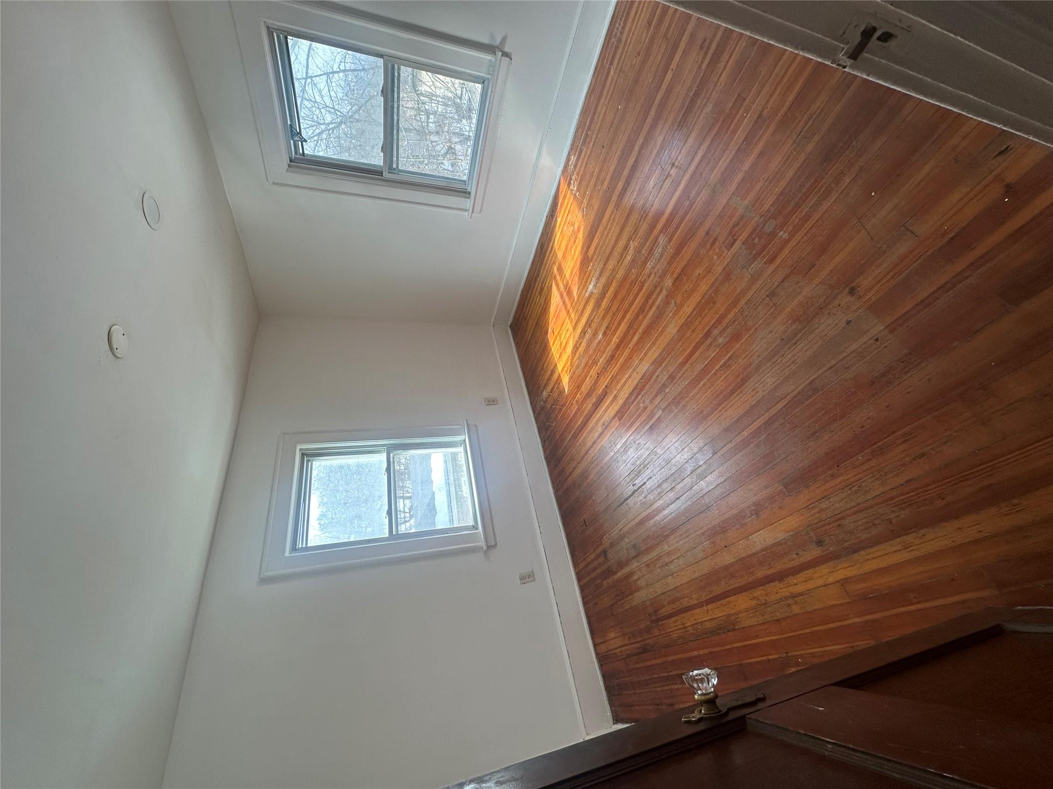 Poughkeepsie, New York 12601, United States, 3 Bedrooms Bedrooms, ,2 BathroomsBathrooms,Residential,Active,81524