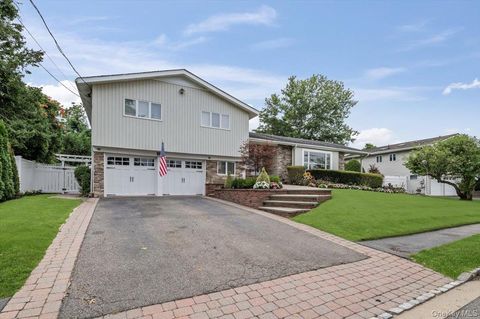 308 Sunset Boulevard Massapequa NY 11758