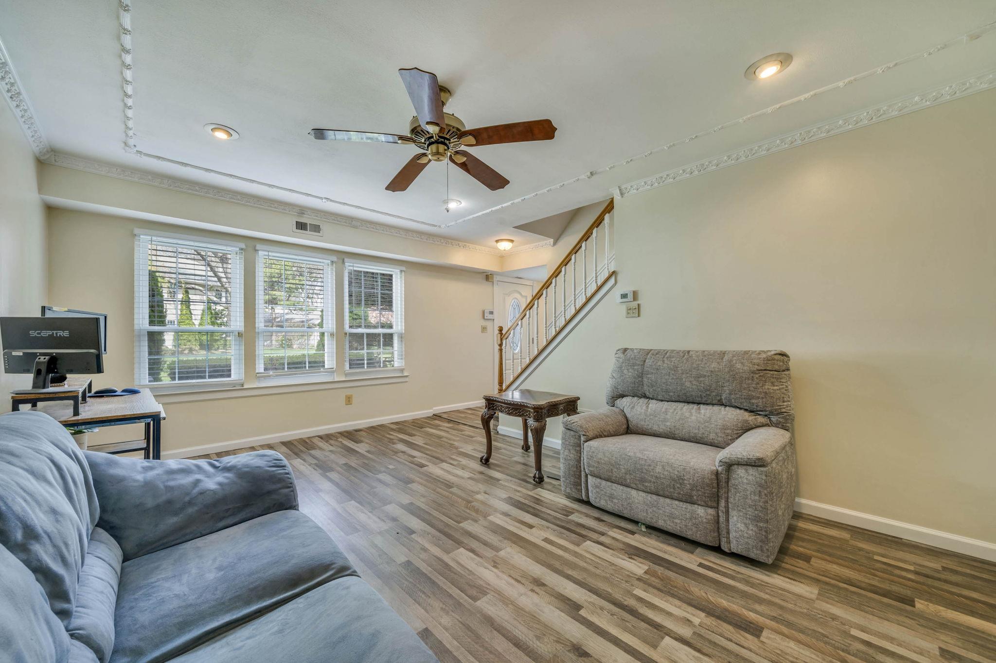 88 Whalers Cove Drive #88, Babylon, New York image 10