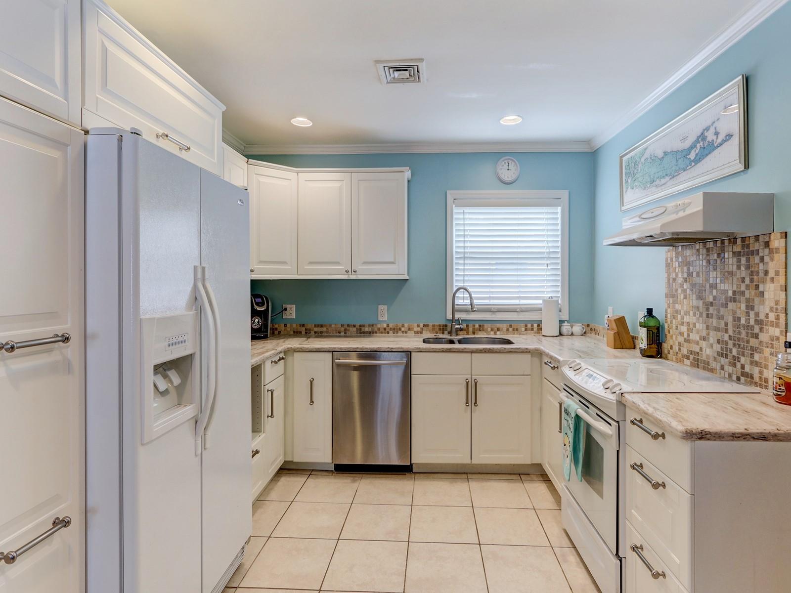 Long Beach, New York 11561, United States, 4 Bedrooms Bedrooms, ,2 BathroomsBathrooms,Residential,Active,176968