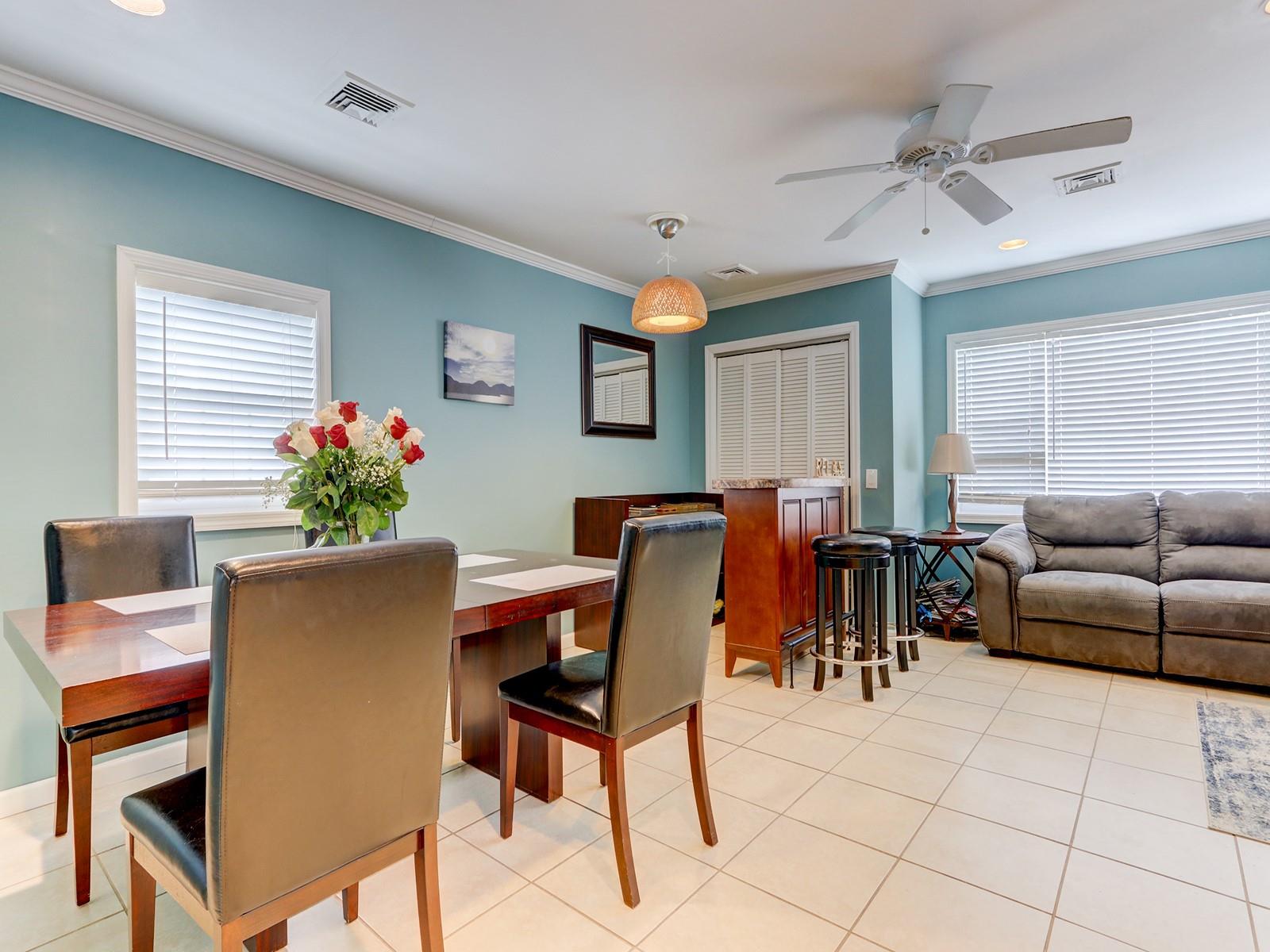 Long Beach, New York 11561, United States, 4 Bedrooms Bedrooms, ,2 BathroomsBathrooms,Residential,Active,176968