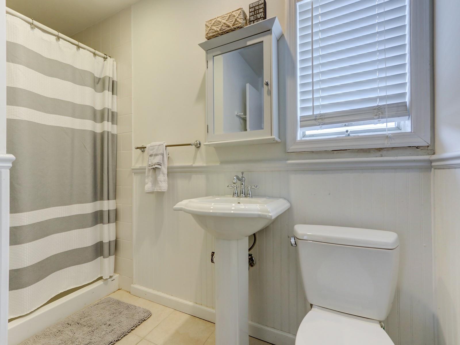 Long Beach, New York 11561, United States, 4 Bedrooms Bedrooms, ,2 BathroomsBathrooms,Residential,Active,176968