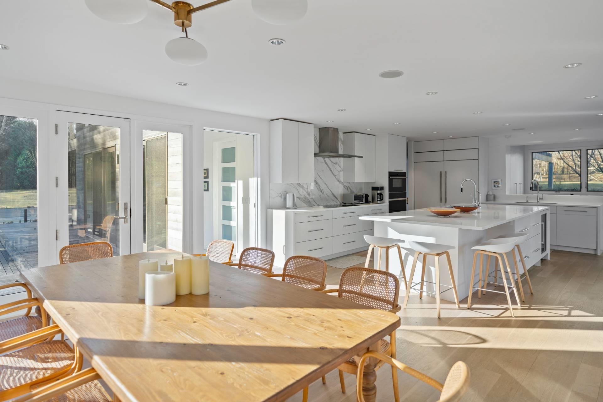 151 Skimhampton Road, East Hampton, New York image 11