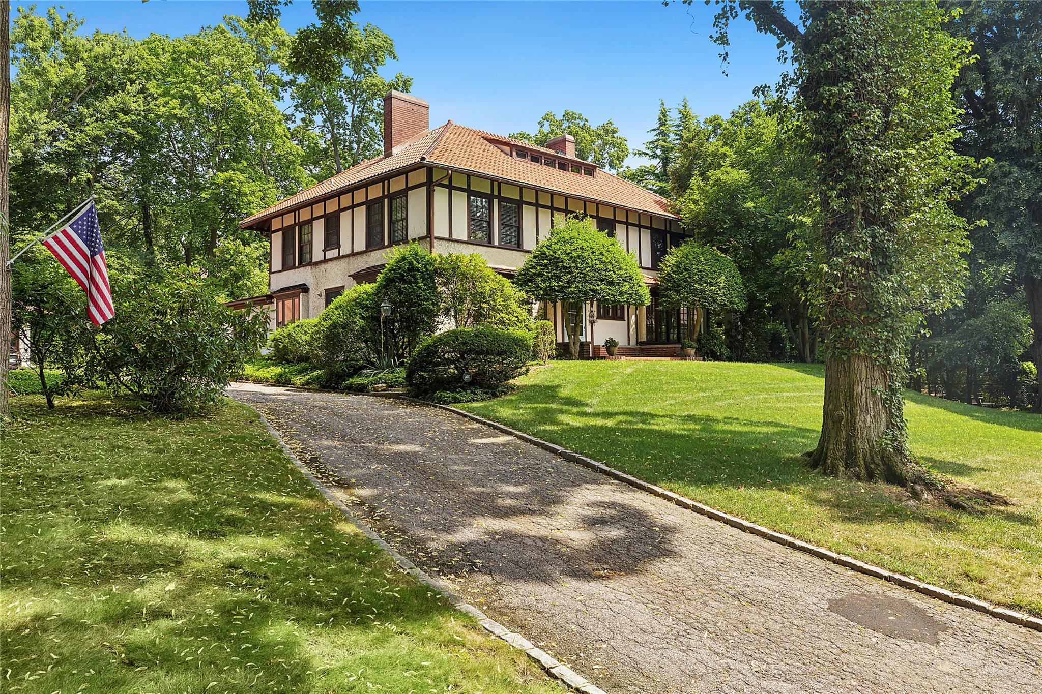 7 Edgehill Road