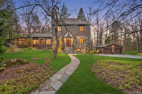 12 Inwood Lane W Cortlandt Manor NY 10567