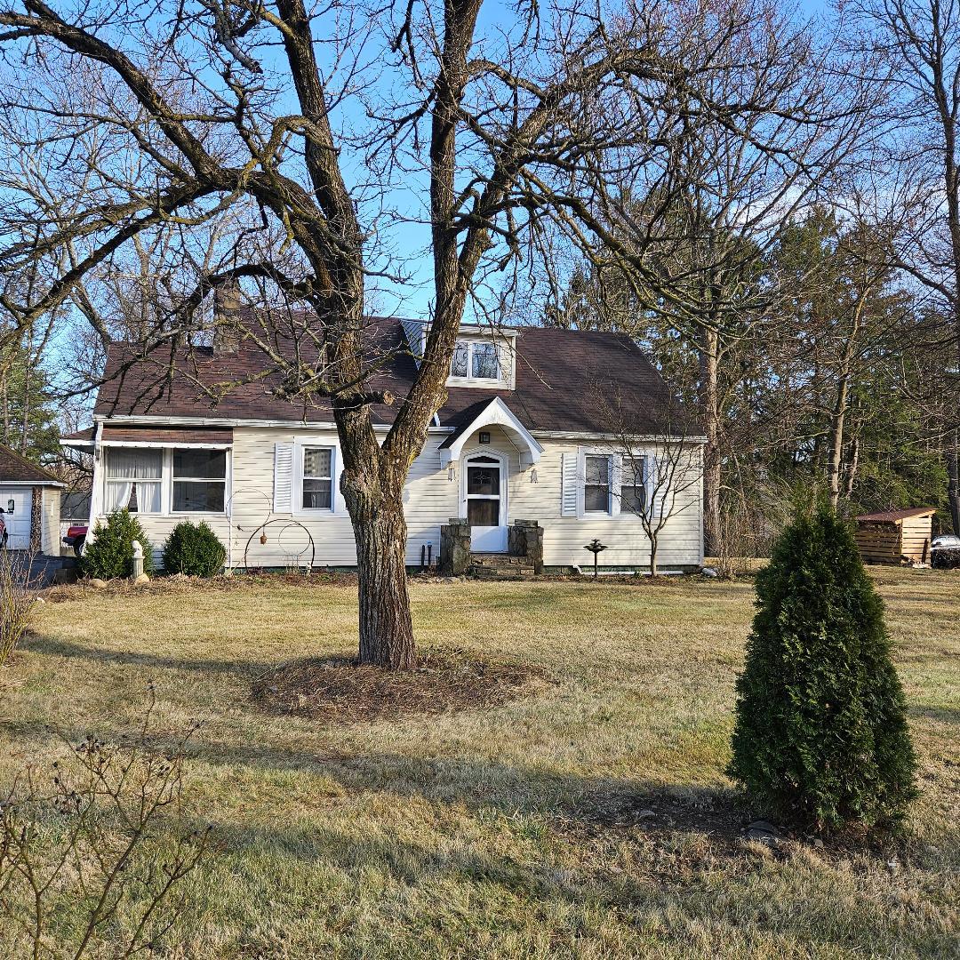 Dutchess Turnpik Turnpike, Poughkeepsie, New York - 3 Bedrooms  
2 Bathrooms - 