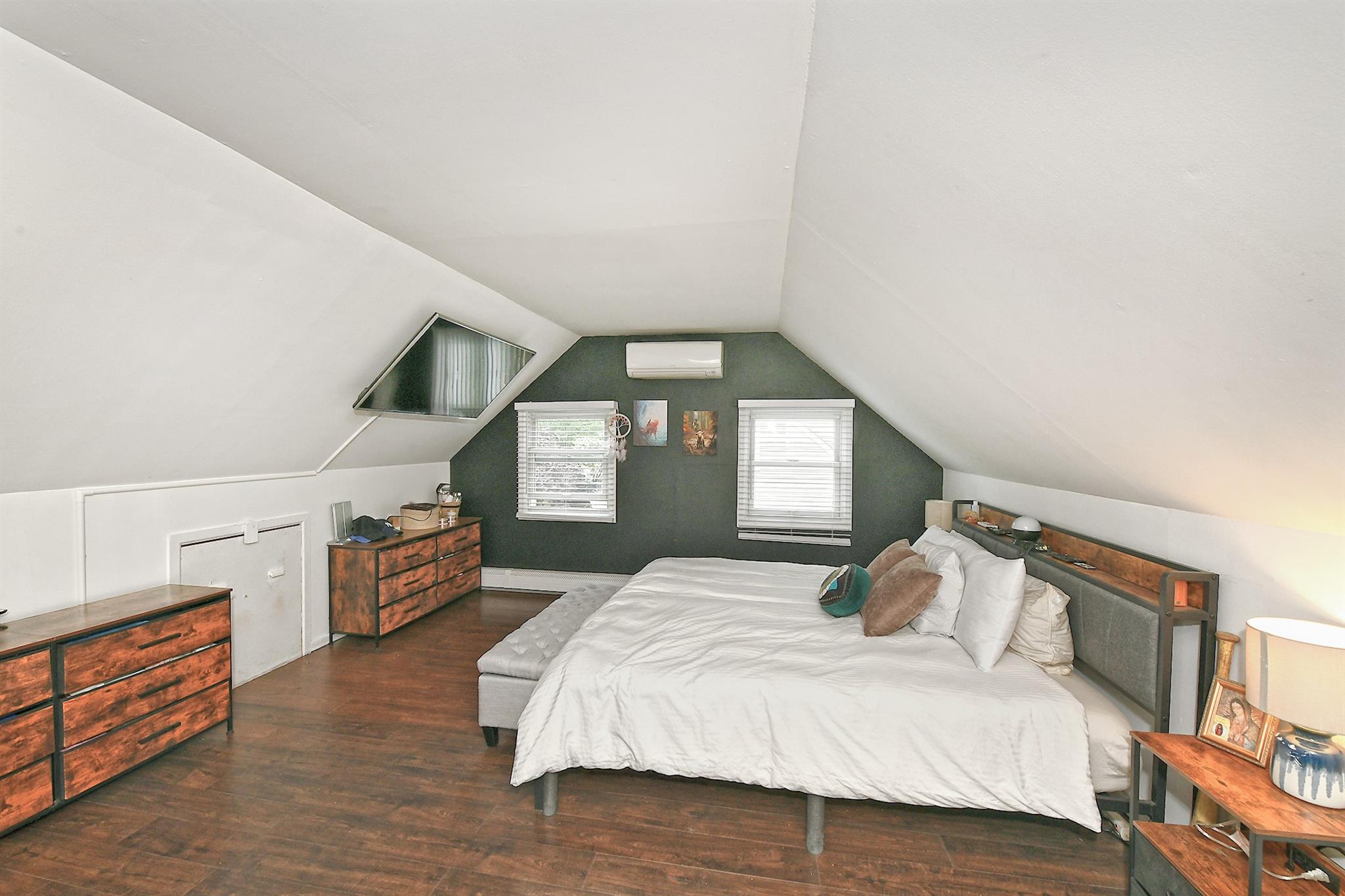 133 Spring Lane, Levittown, New York image 18