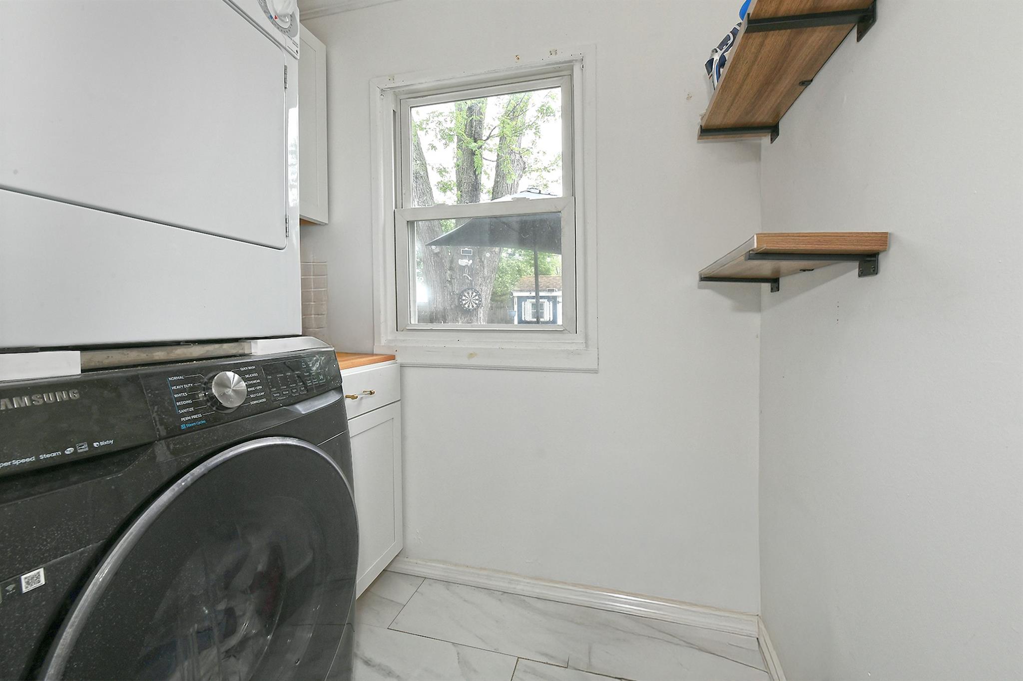 133 Spring Lane, Levittown, New York image 17