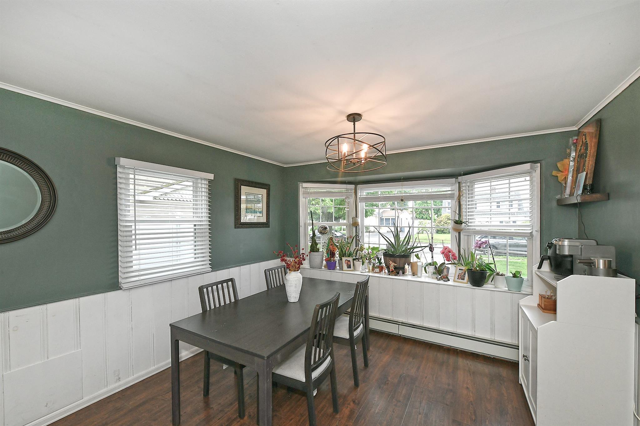 133 Spring Lane, Levittown, New York image 13