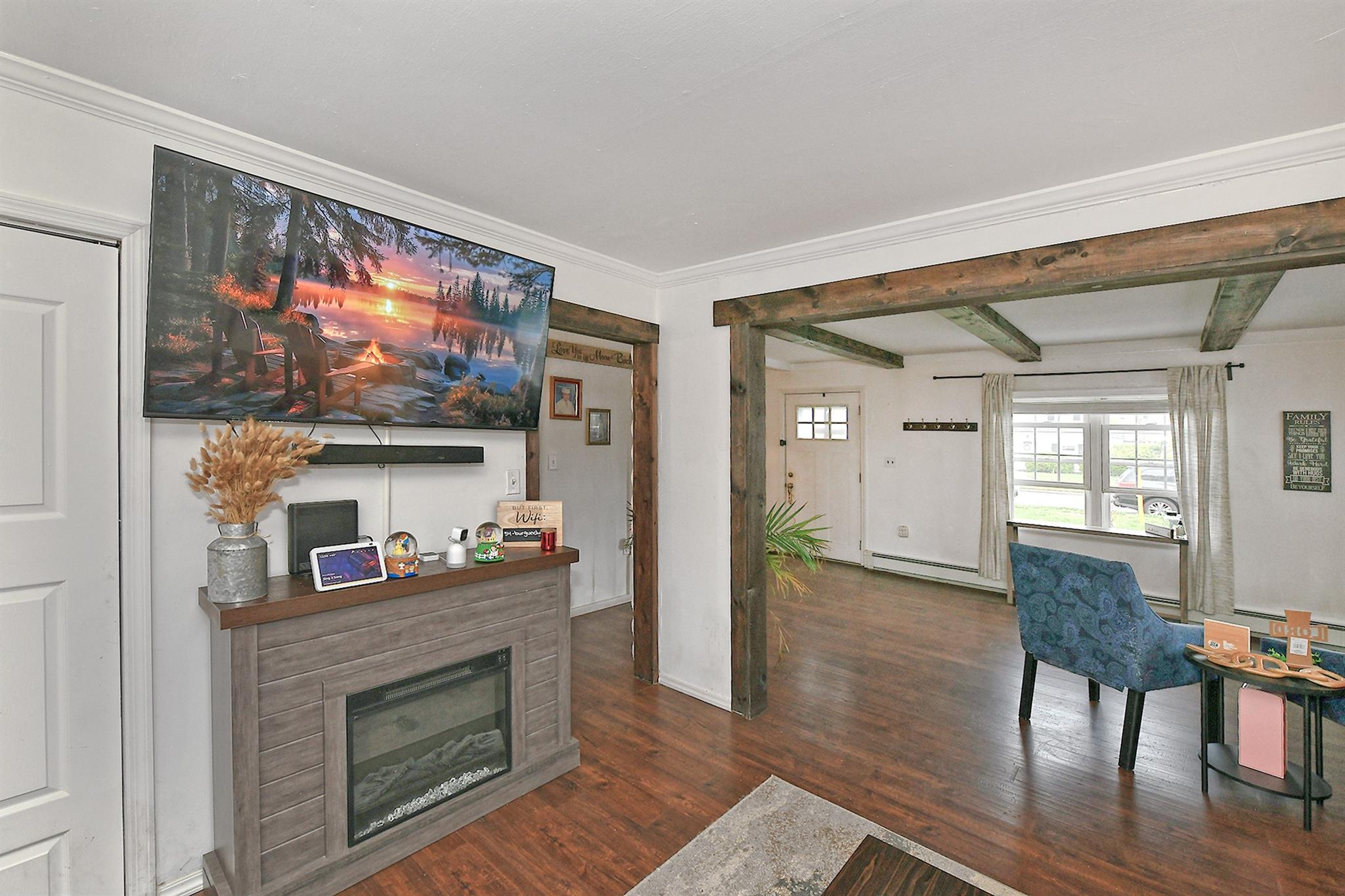 133 Spring Lane, Levittown, New York image 7