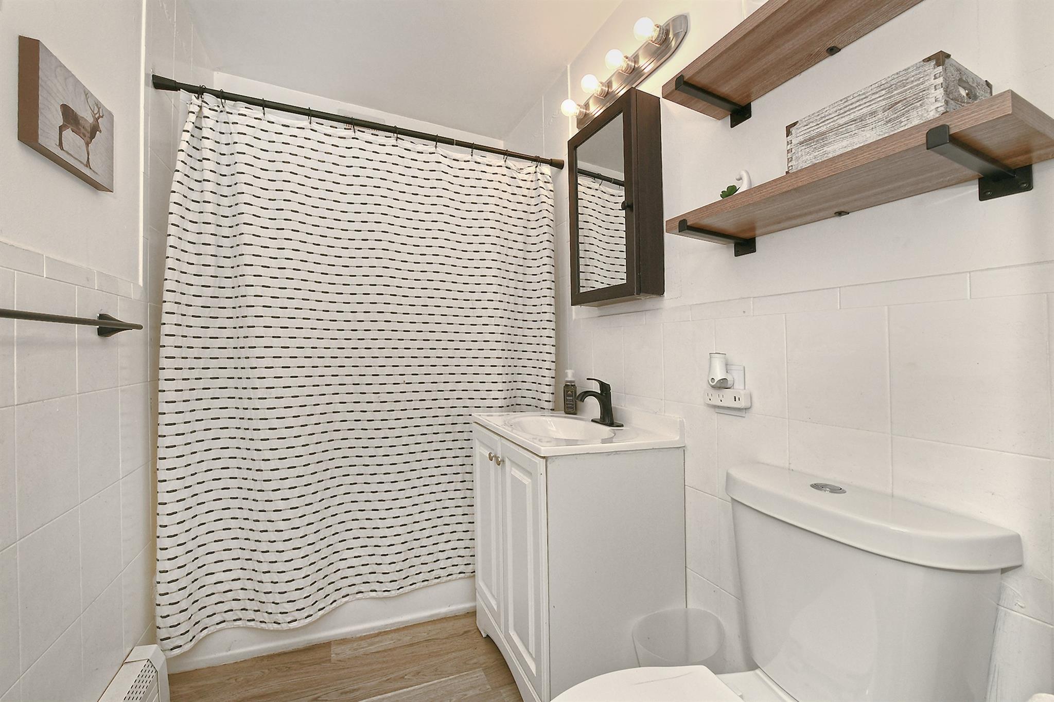 133 Spring Lane, Levittown, New York image 16