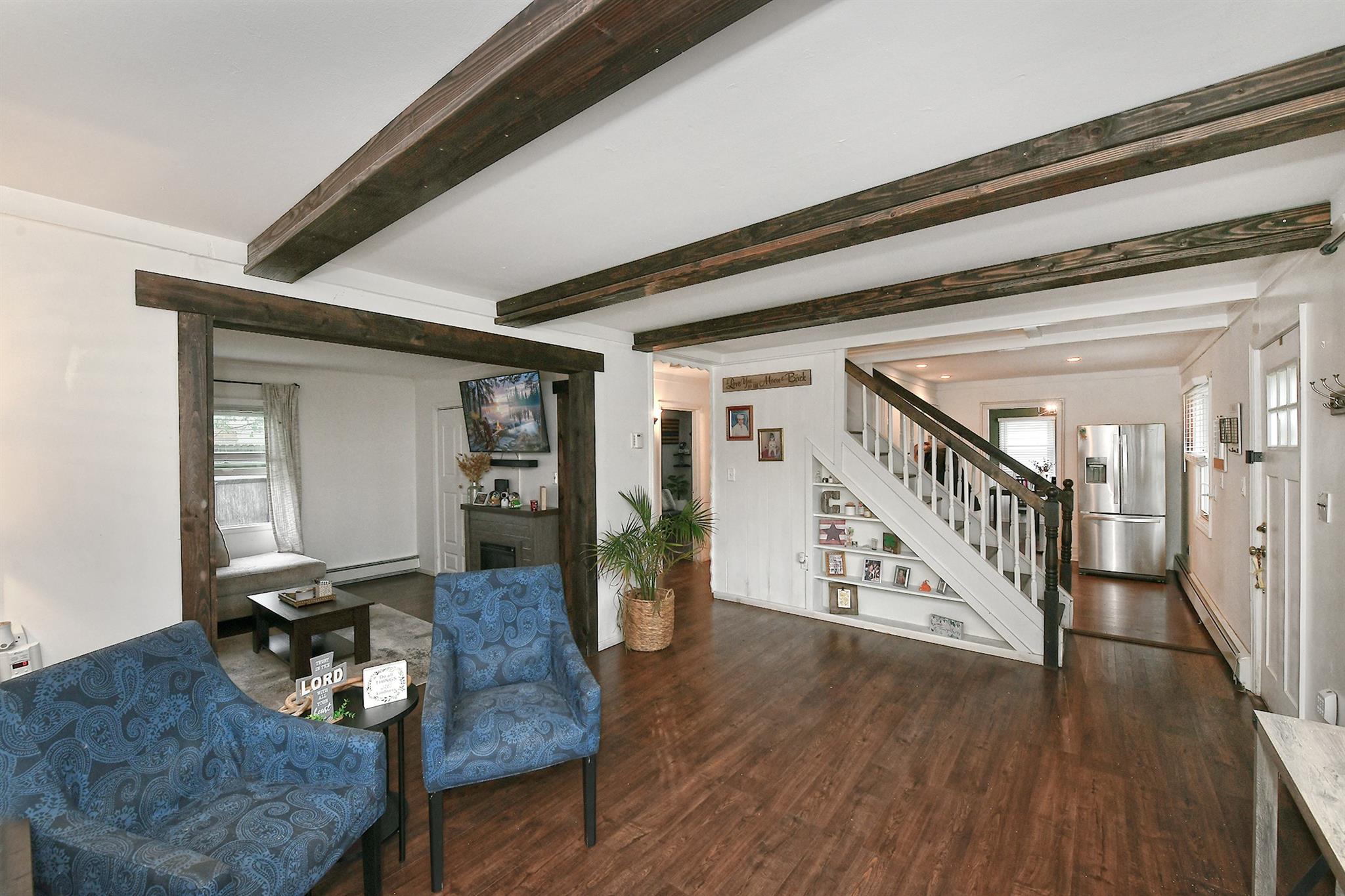 133 Spring Lane, Levittown, New York image 12