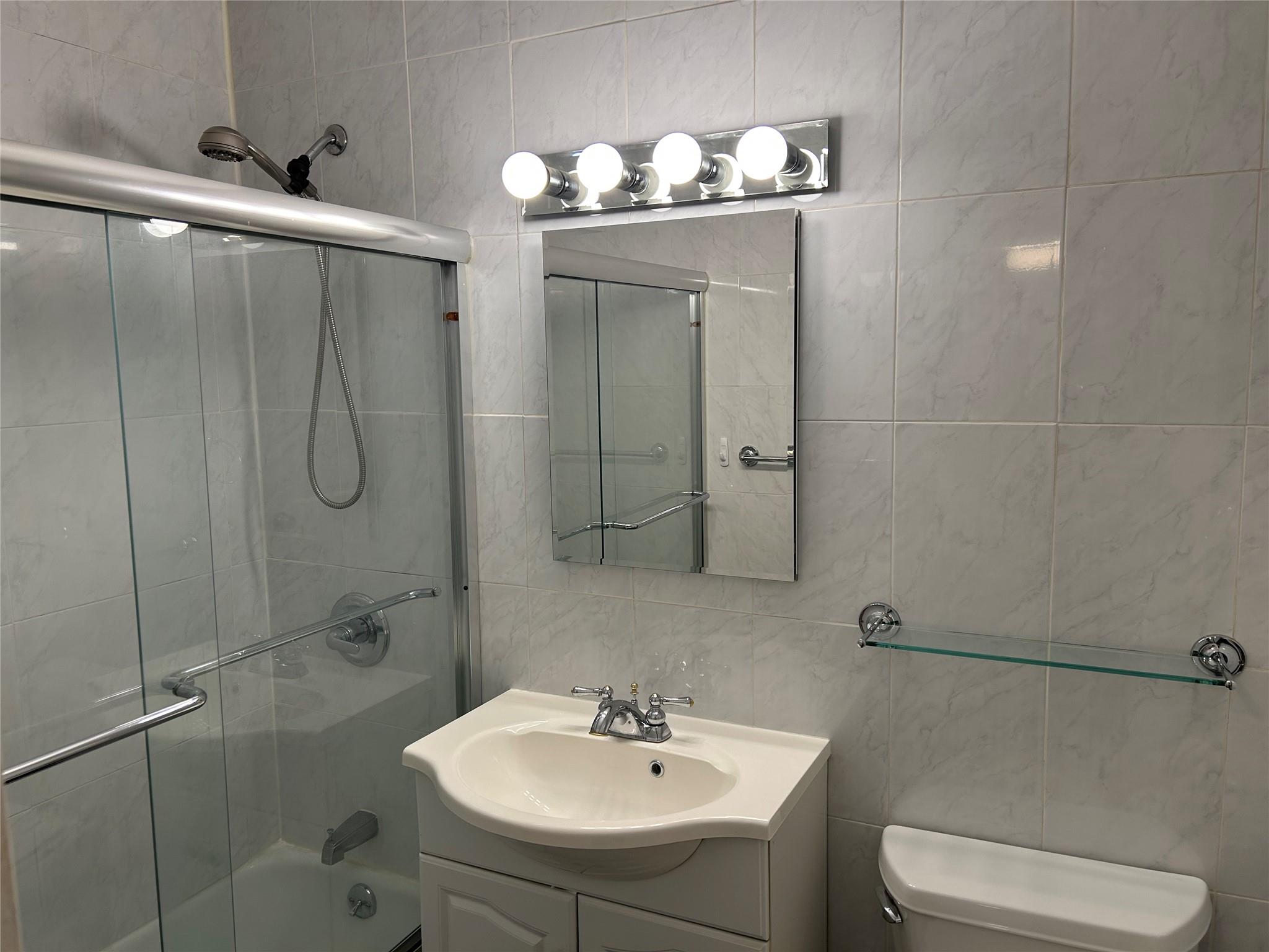 1 Birchwood Court #2F, Mineola, New York image 16