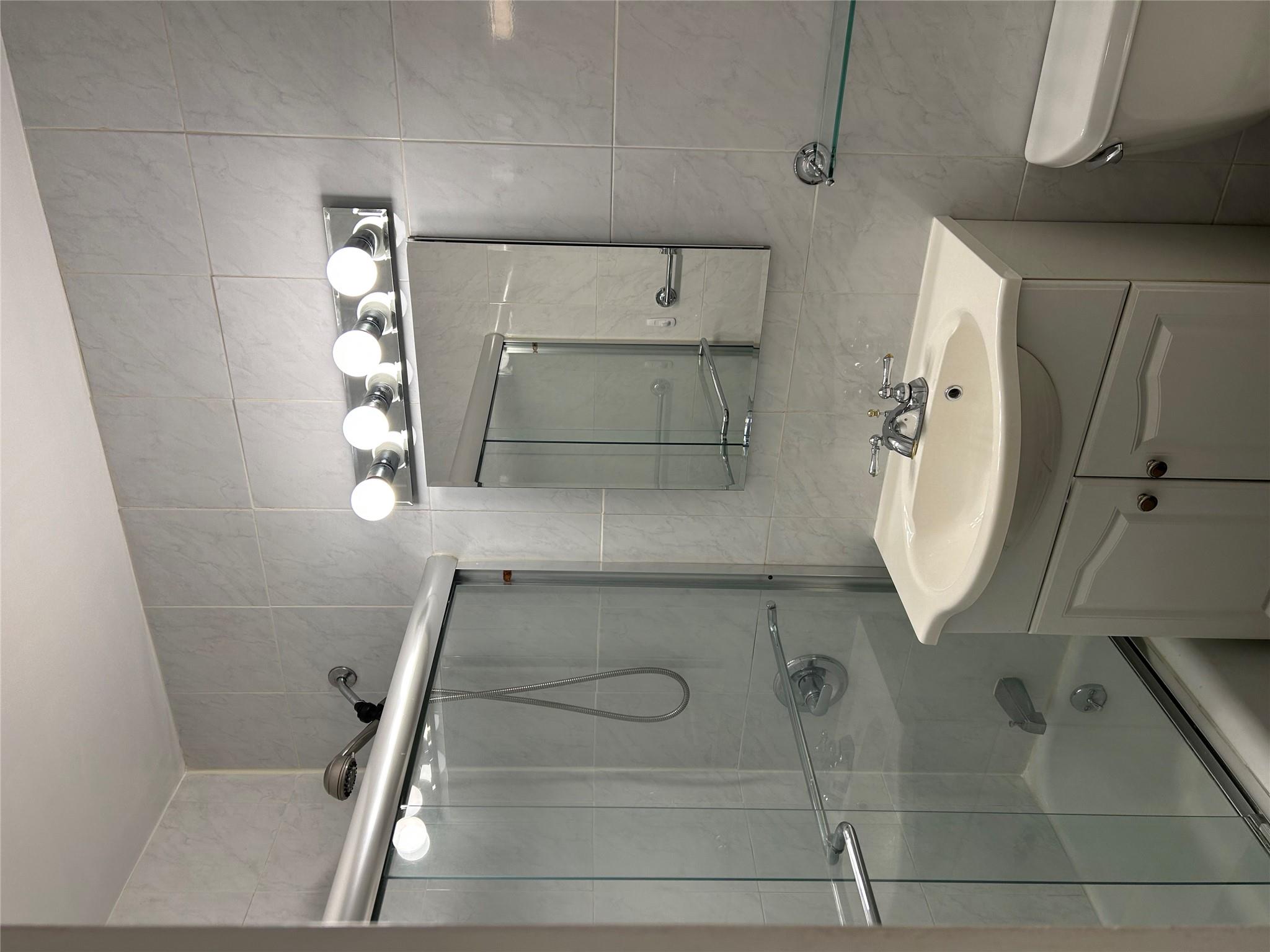 1 Birchwood Court #2F, Mineola, New York image 17