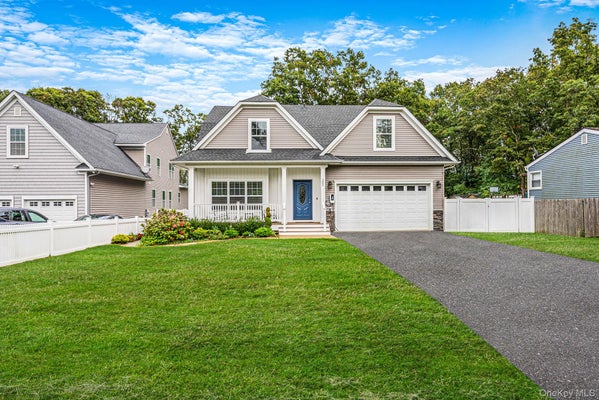 205 KOHR RD, KINGS PARK, NY 11754 - Image f9df30e6db50bd4c7e2ec99cfd0858fe/975667623