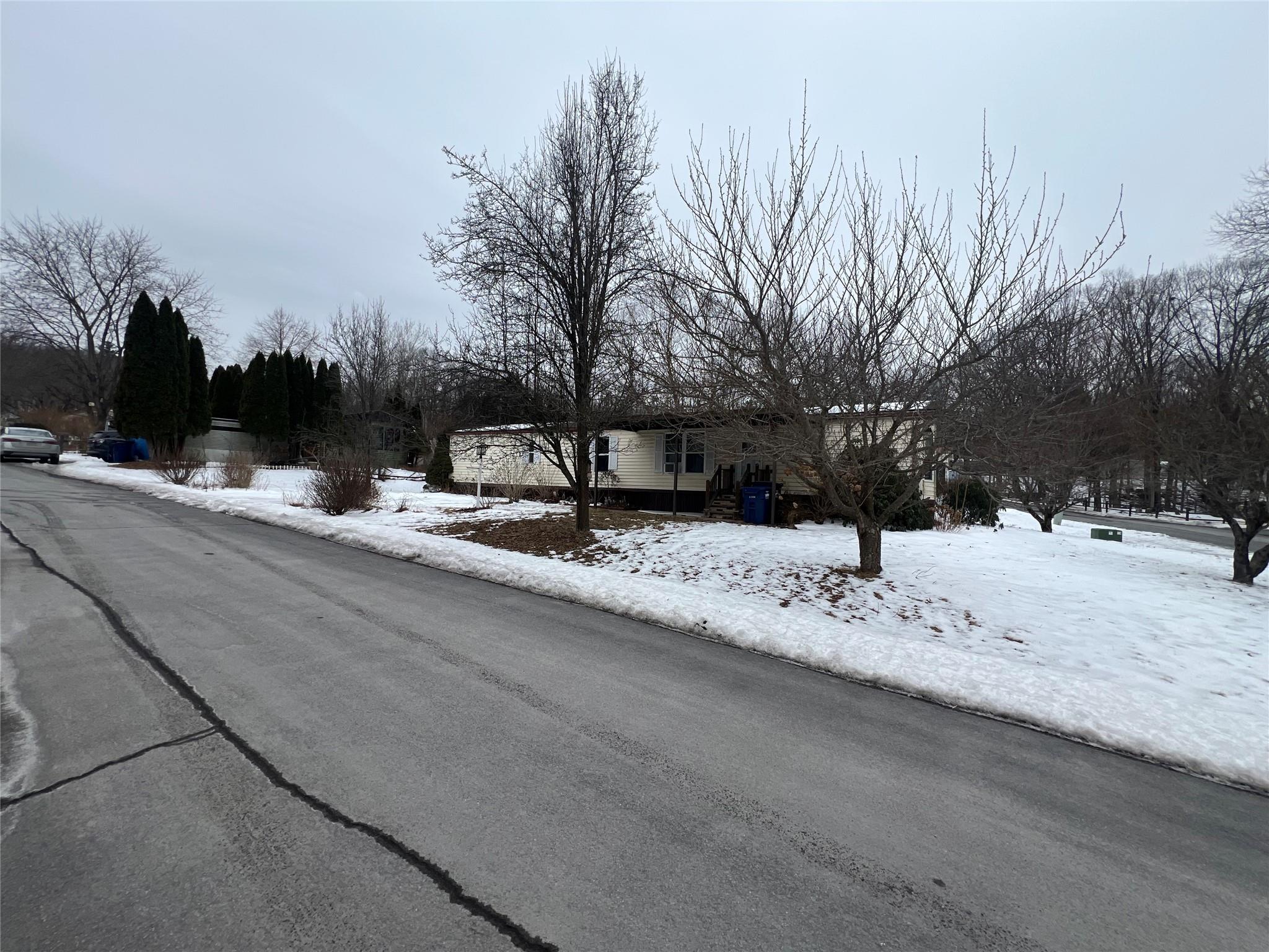 20 Florida Street St, Port Ewen, New York image 2