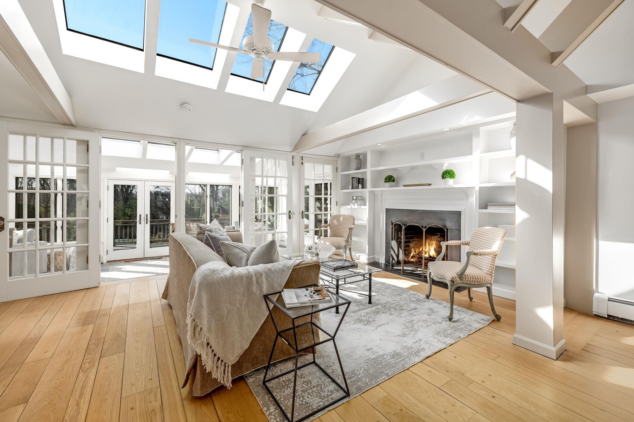 170 Wilmot Road, New Rochelle, New York image 4