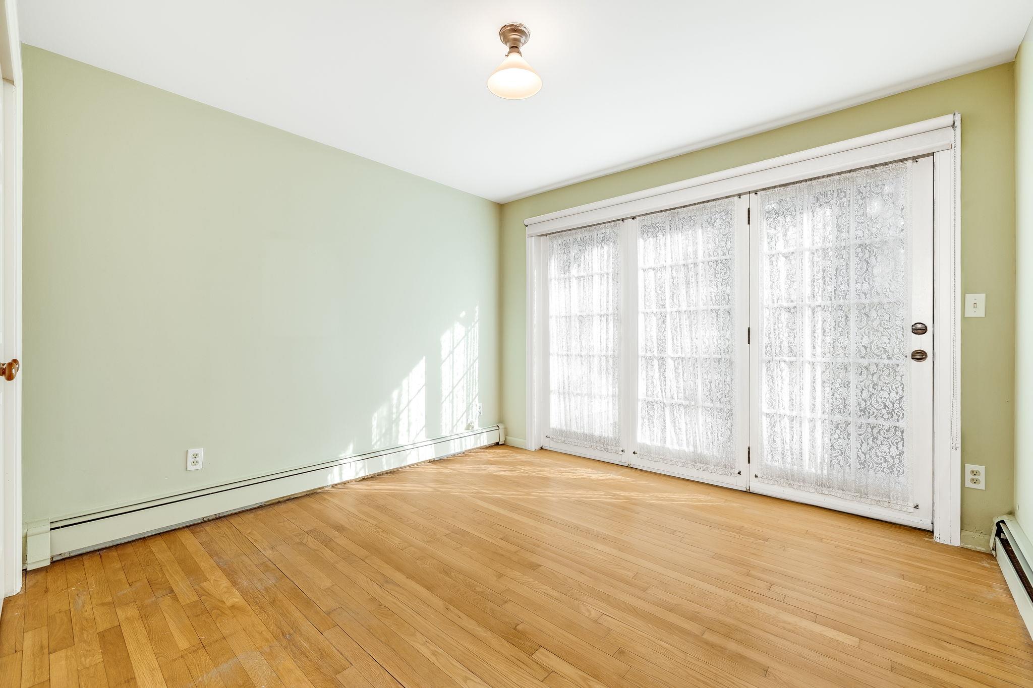 170 Wilmot Road, New Rochelle, New York image 13
