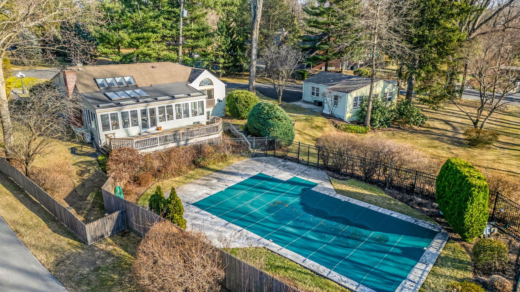 170 Wilmot Road, New Rochelle, New York image 22