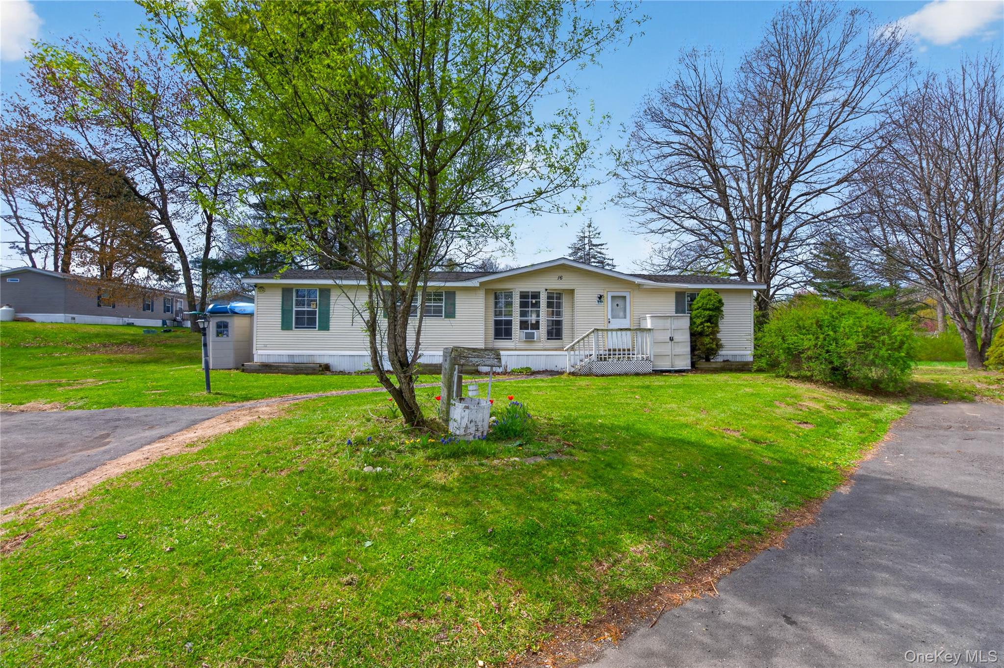 16 Birch Lane