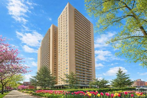 Homes For Sale - 110-11 Queens Boulevard #3C<br/> Forest Hills, NY 11375