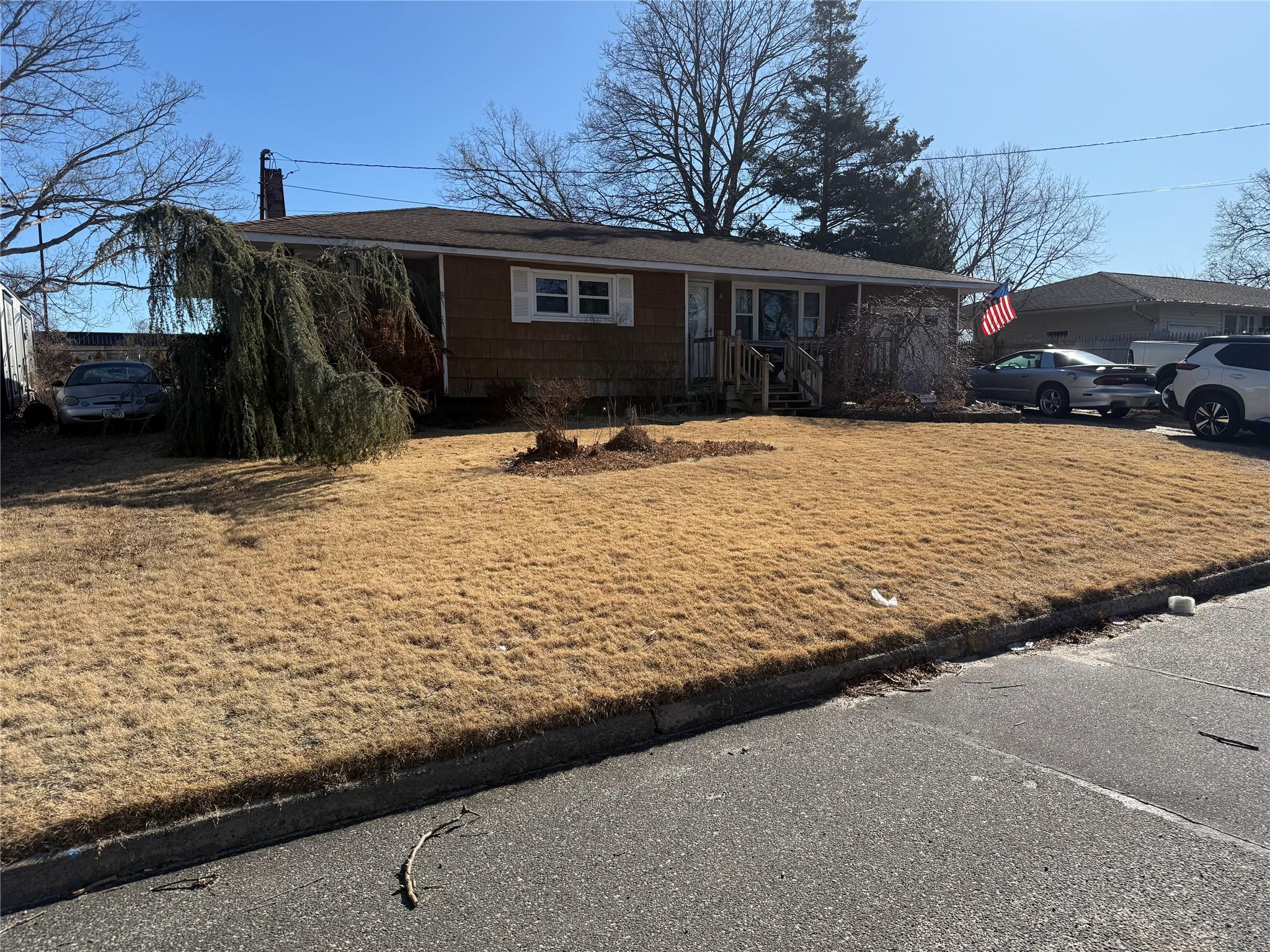 14 Taylor Avenue, Centereach, New York image 2