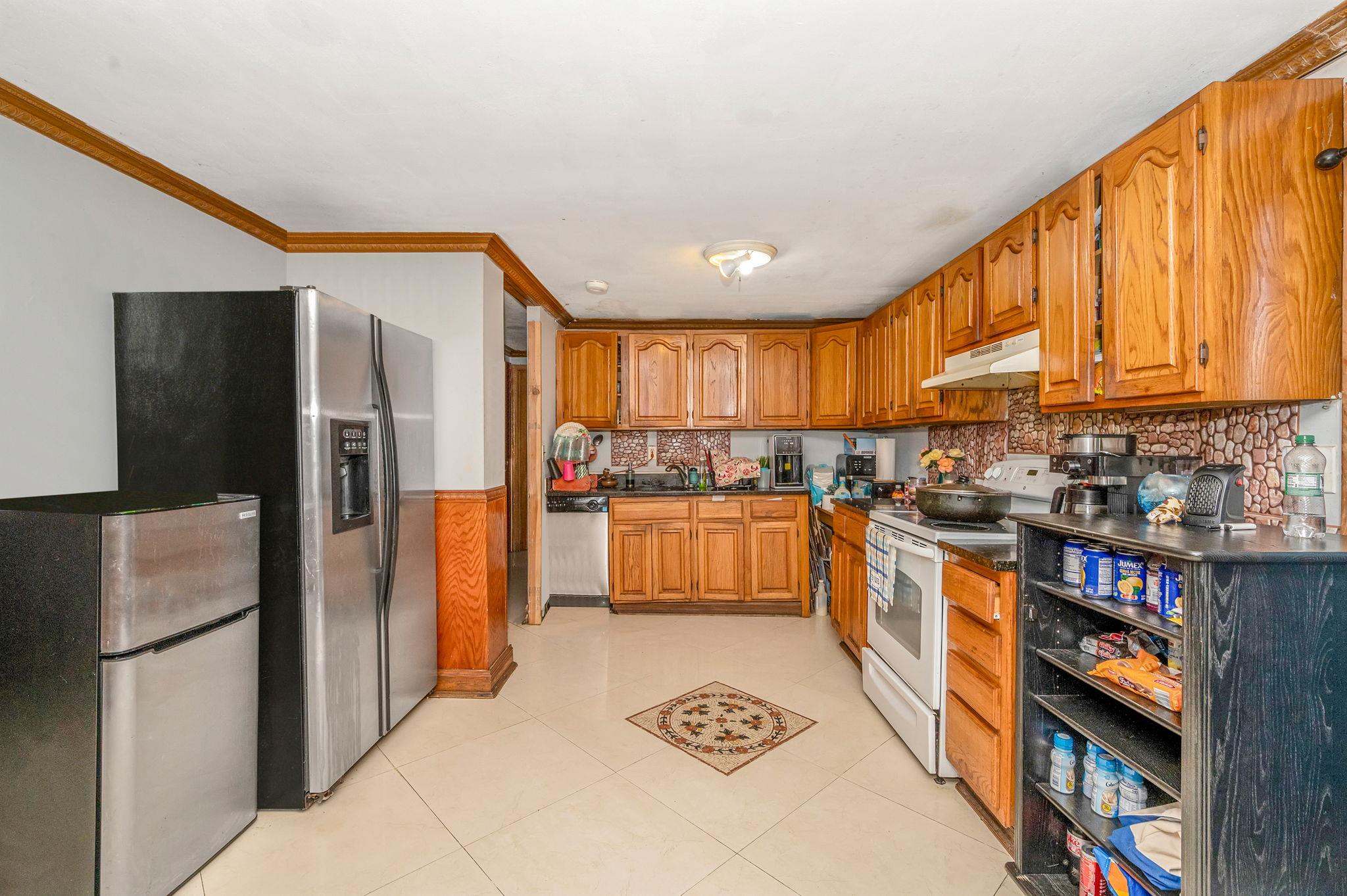 257 Southaven Avenue, Medford, New York image 7