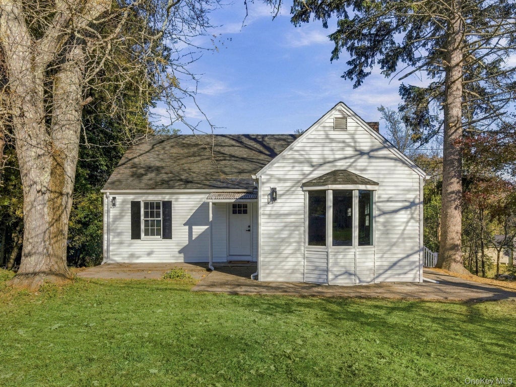 Photo of 30 Smith Road, Pleasant Valley, NY 12569 (MLS # 1065495)