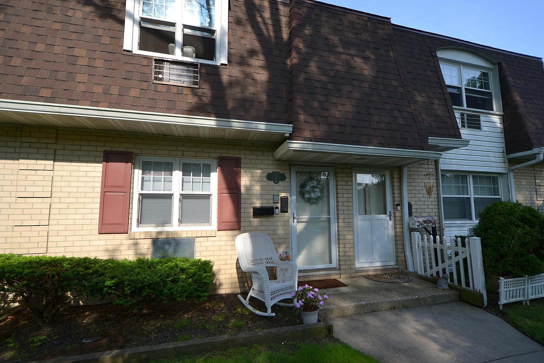 10 Glen Hollow Drive C55