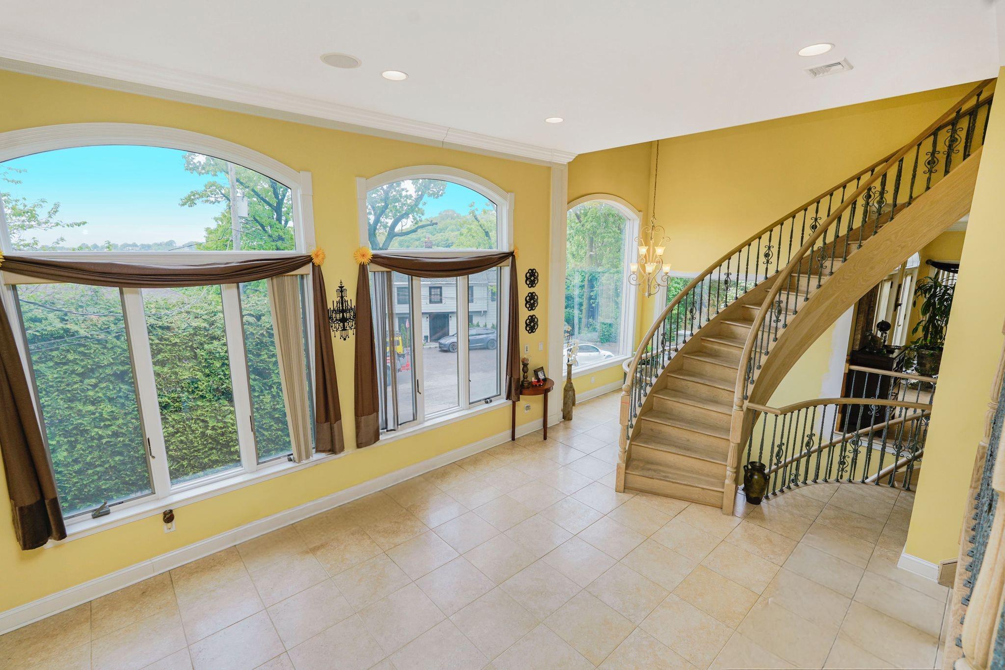 16 Diana Trail, Staten Island, New York image 20